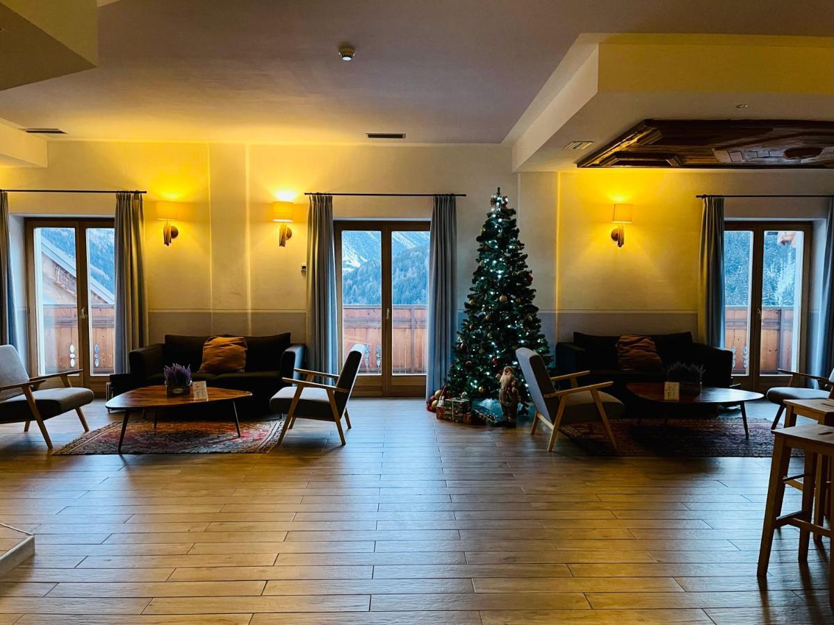 איזולצ'יה Hotel San Carlo, Tra Bormio E Livigno מראה חיצוני תמונה