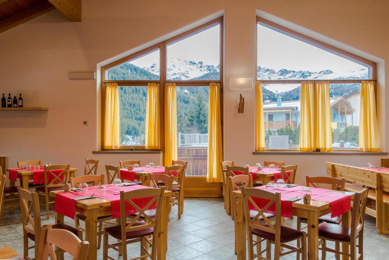 איזולצ'יה Hotel San Carlo, Tra Bormio E Livigno מראה חיצוני תמונה