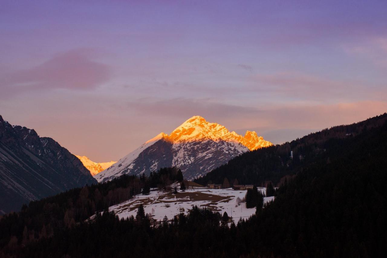 איזולצ'יה Hotel San Carlo, Tra Bormio E Livigno מראה חיצוני תמונה