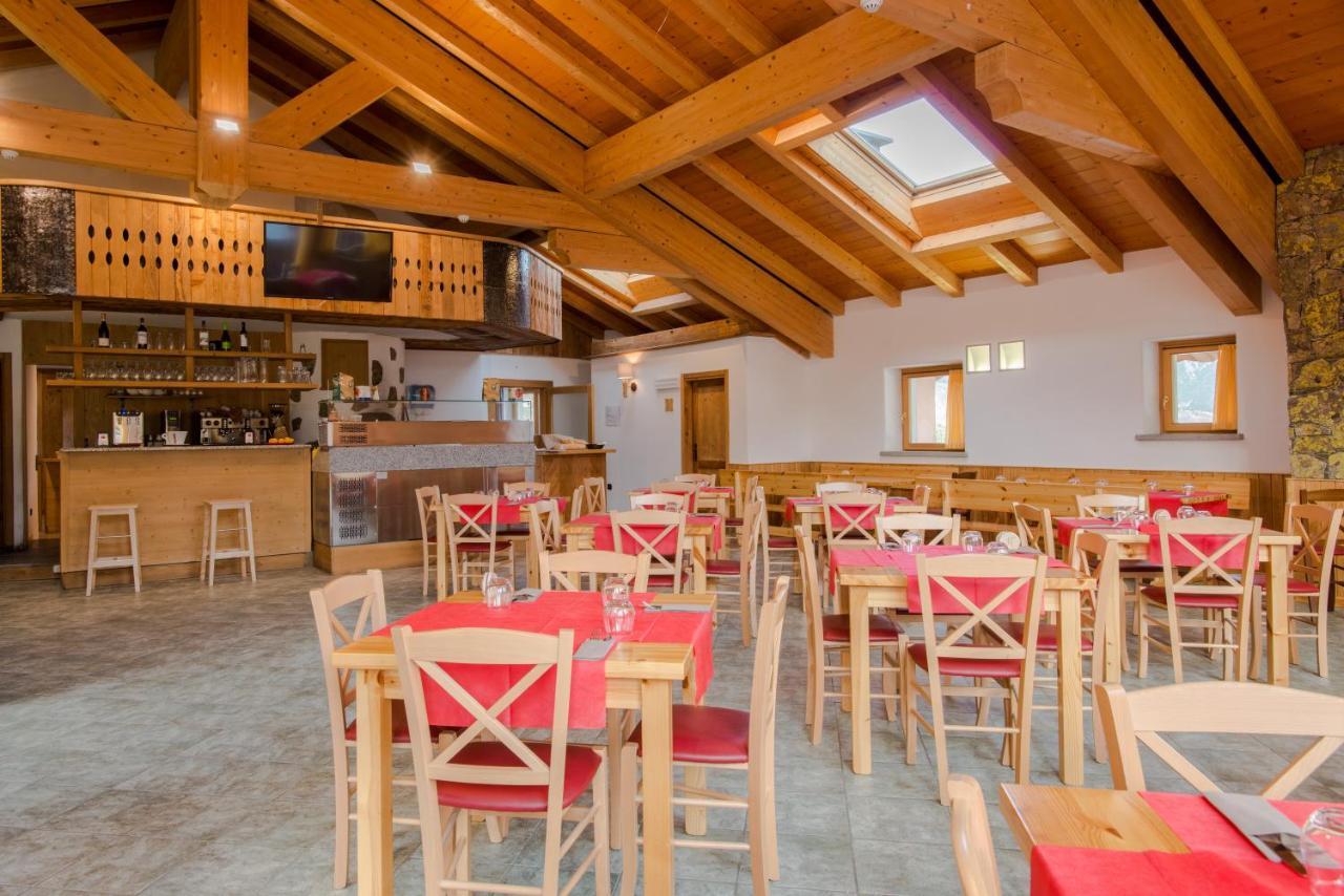 איזולצ'יה Hotel San Carlo, Tra Bormio E Livigno מראה חיצוני תמונה